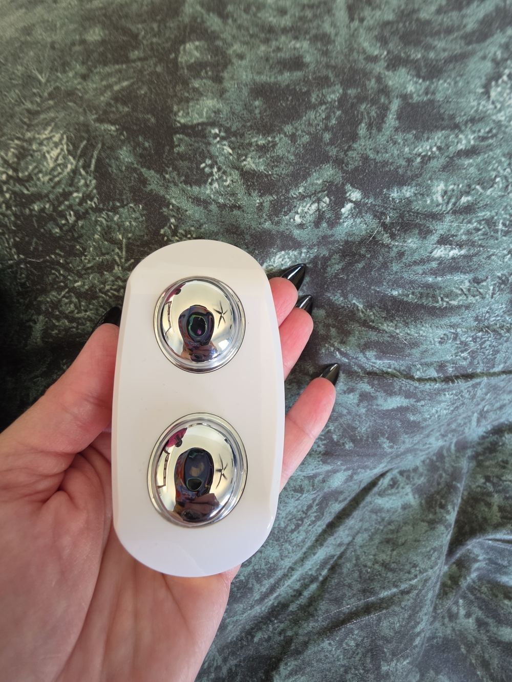 ZIIP Microcurrent Device - Picture 4 of 6